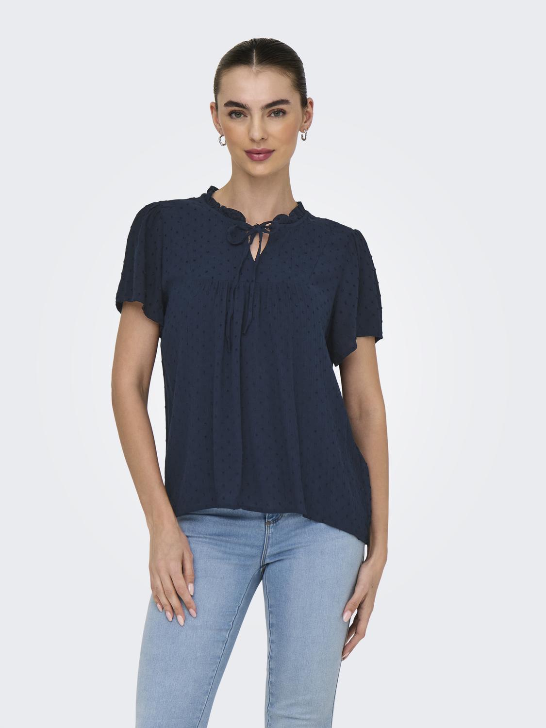 model_shot-front